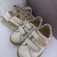 کفش و صندل بچه گانه سایز۲۳و۲۴ دوتاش۱۰۰