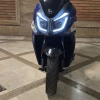 j 200