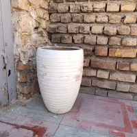 گلدان و باکس ساعت