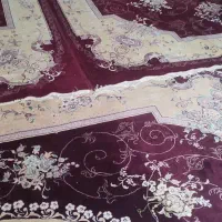 فرش زرشکی تمیز