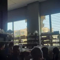 فروشنده آقا جوان