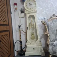 ساعت ایستاده در حد نو