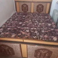 تخت و خوشخواب