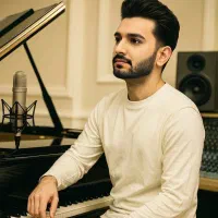 آموزش گیتار و خوانندگی آنلاین