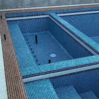 کاشیکاری استخر