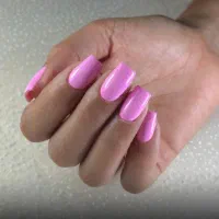 خدمات تخصصی کاشت ناخن با تخفیفات ویژه