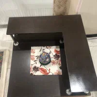 میز دو طبقه کنار مبل بدون خط و خش