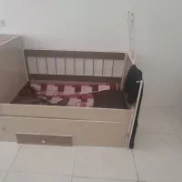تخت خواب نوجوان