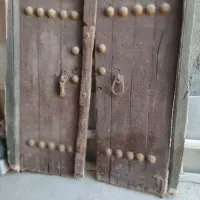 درب چوبی قدیمی