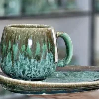 استخدام نیروی کارخانم