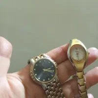 دو عدد ساعت زنانه در حد نو