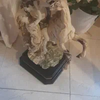 مجسمه    زیبای   قدیمی
