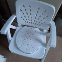 توالت فرنگی و صندلی حموم  دوکاره تاشو