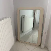 اینه نیم قدی با قاب چوبی