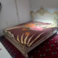 تخت دو نفره چوبی