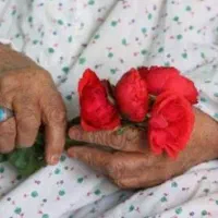 پرستار سالمند  پوشکی روزانه