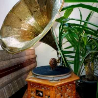گرامافون هندلی مستر سالم