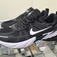 حراج کتونی اسکچرز و نایک v2k