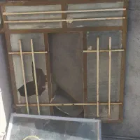 پنجره صندلی چرخدار اداری درب