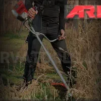 خدمات یونجه چینی و سم پاشی