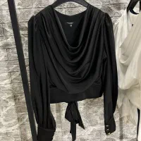 فروشنده خانم