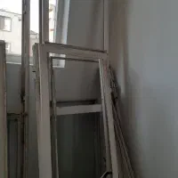 5عدد پنجره  آهنی باشیشه  به قیمت مناسب