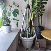 سه پایه دوربین