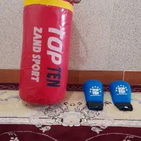 کیسه بوکس و دستکش فروشی