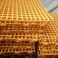 کفپوش مرغ و جوجه