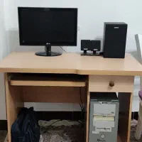 میز کامپیوتر