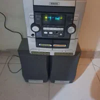 یکدستگاه ضبط وپخش وتک سی دی خور AIWAژاپن