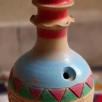 کوزه سفالی رنگی