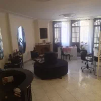 اجاره صندلی به ناخن کار با مشتری مژه کار رنگ و مش