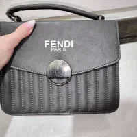 کیف فندی کاملن نو و اصلن استفاده نشده