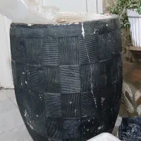 گلدان مشکی