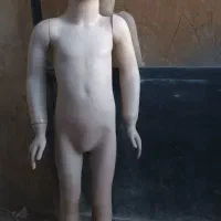 مانکن بچه و بزرگ زنانه