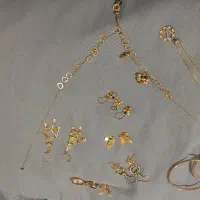 طلا ۳۳گرم و ۳۰۰سوت فروش یکجا