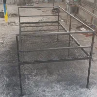 تخت سنتی فلزی