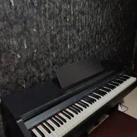 پیانو دیجیتال رولند rp30