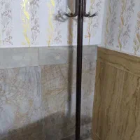 جالباسی ایستاده