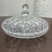 شیرینی خوری درب‌دار شیشه‌ای
