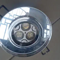 لامپ هالوژن با قاب ۱۶ عدد