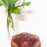 صنایع دستی معرق چرم و چوب