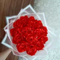 گل ربانی هلندی در رنگ بندی های متفاوت