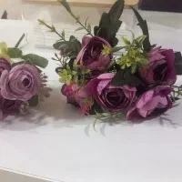 دو دسته گل مصنوعی شیک