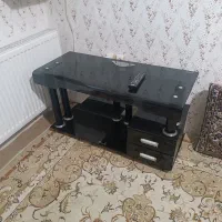 میز تلویزیون و میز کامیپوتر و تلویزیون