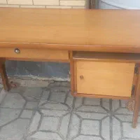 میز تحریر چوبی