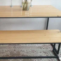 میز چوبی باپایه های فلزی وچوب روس