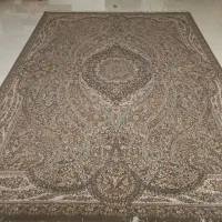 فرش ۷۰۰ شانه نخ فروش فوری