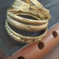 النگوی طلا . نو . نو ویترینی
